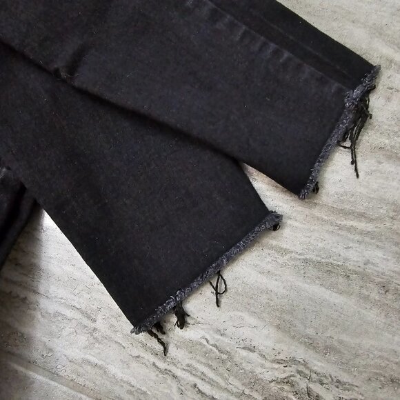 Zara Trafaluc Black Skinny High Waist Distressed Ripped Knee Jeans | US02 - Picture 12 of 15